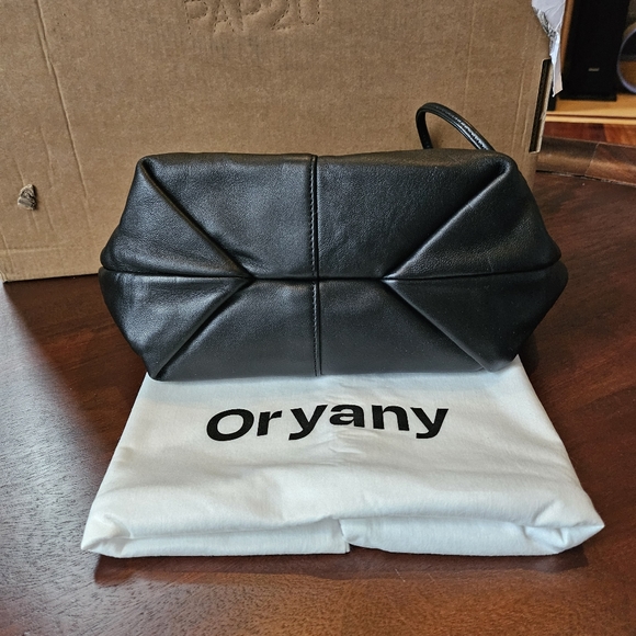 Oryany NEW leather handbag - Picture 3 of 6